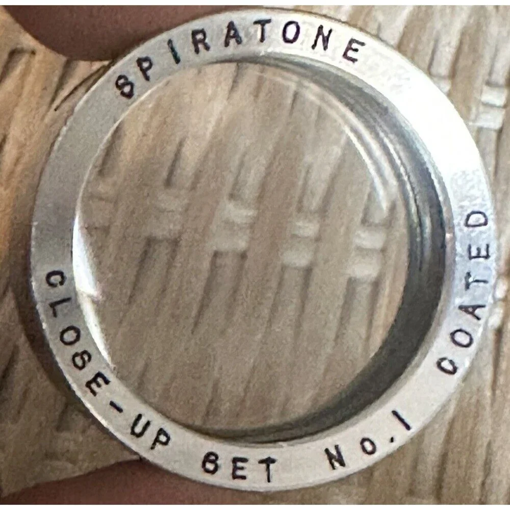 Spiratone Paralax Correction close up lens 8et No. 1 Set & Leather Case